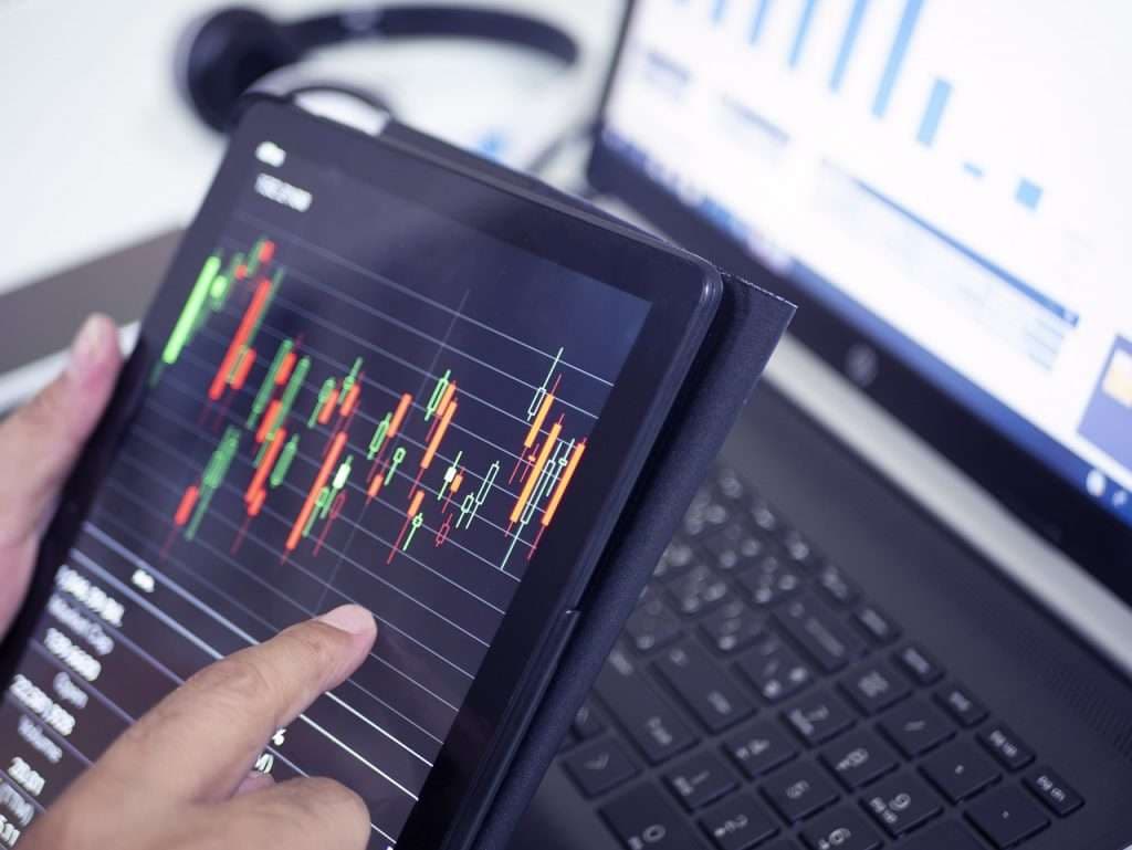 Charles Schwab said to be in talks to buy crypto-friendly discount broker TD Ameritrade